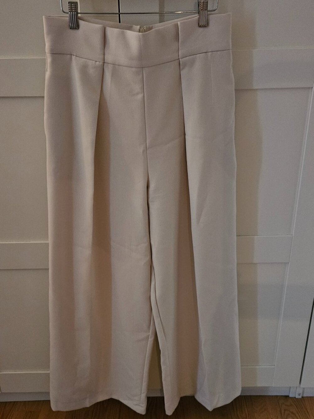 Wide leg pants
